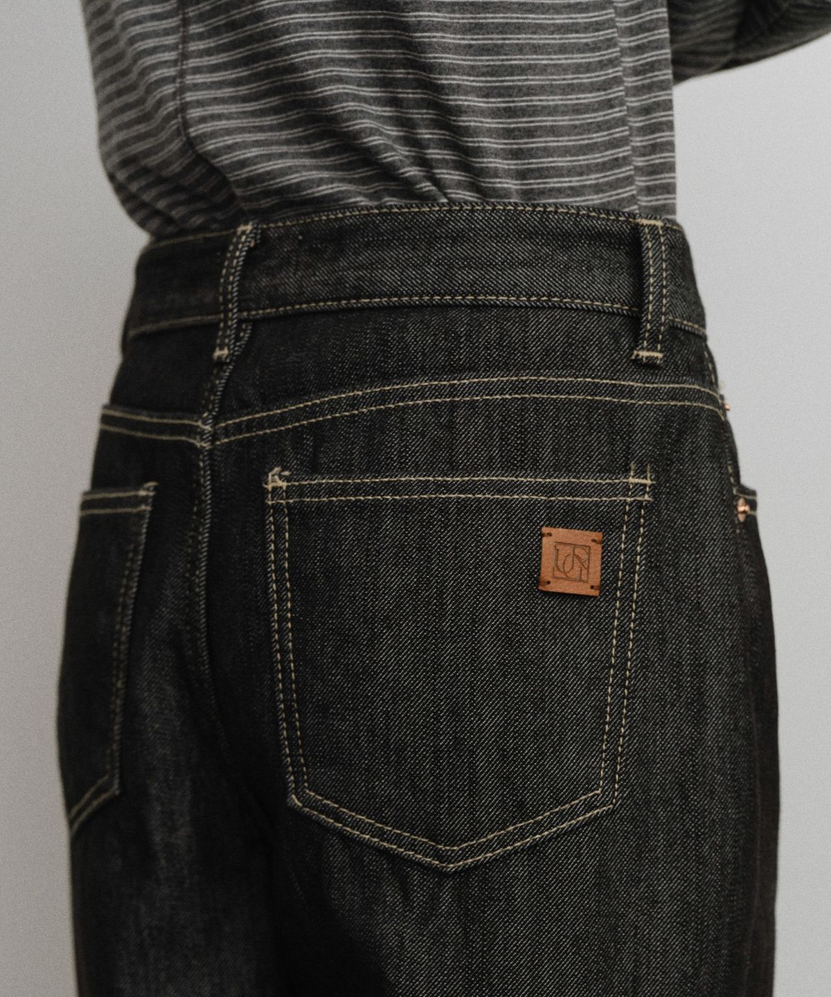 유라고(URAGO) Winter wide raw denim
