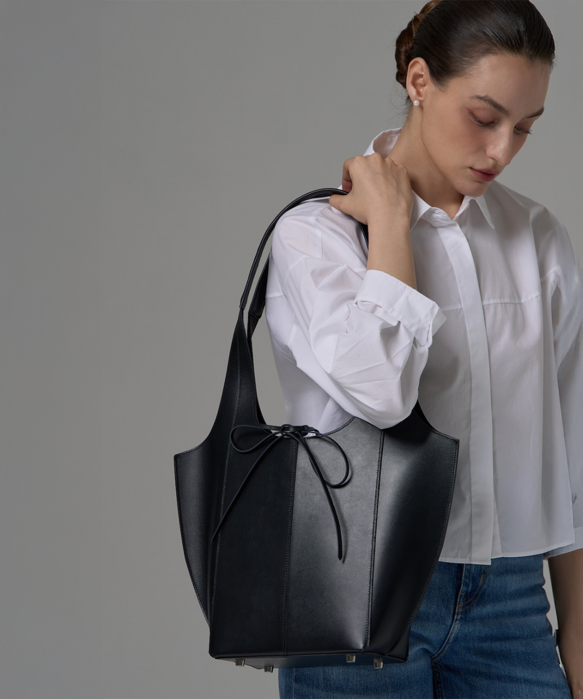 제마 에르베 르 코티디앙(ZEMA ÉLEVER LE QUOTIDIEN) Onnete Tote Bag M - Midnight Black (오네뜨 토트백 M)