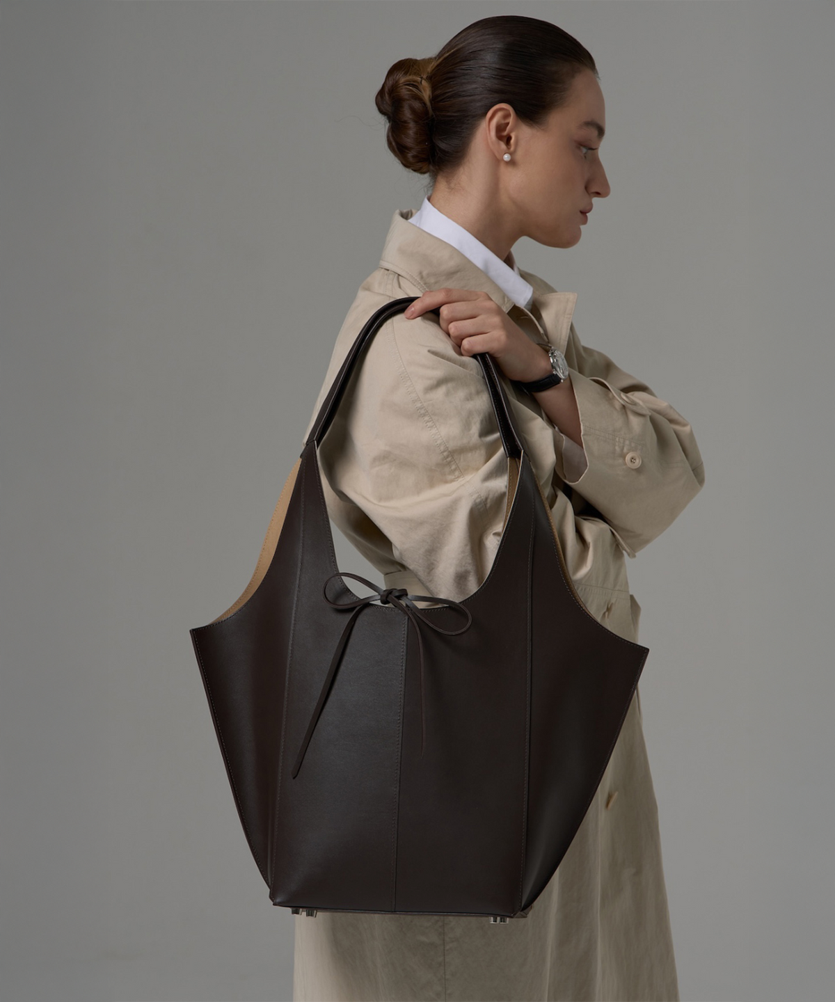 제마 에르베 르 코티디앙(ZEMA ÉLEVER LE QUOTIDIEN) Onnete Tote Bag L - Espresso Brown (오네뜨 토트백 L)