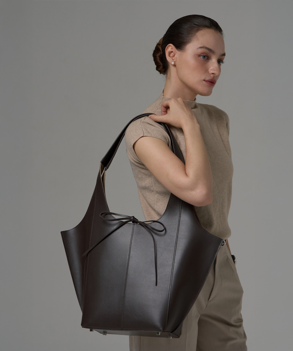 제마 에르베 르 코티디앙(ZEMA ÉLEVER LE QUOTIDIEN) Onnete Tote Bag L - Espresso Brown (오네뜨 토트백 L)