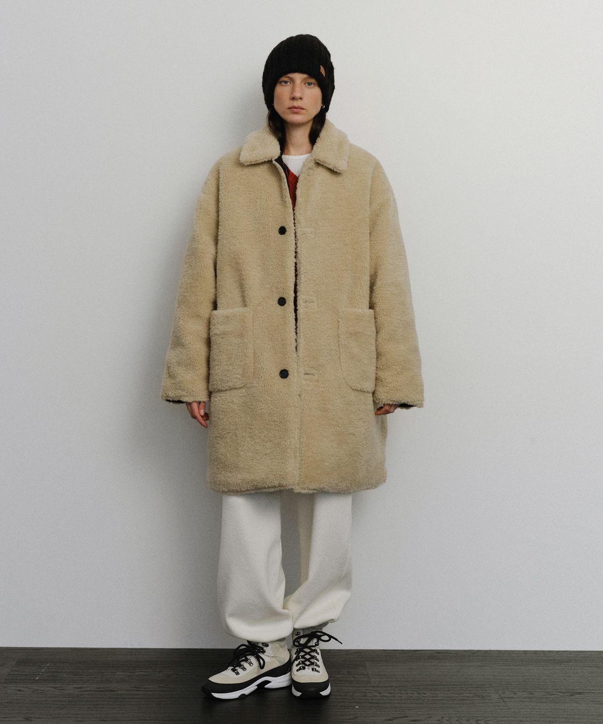 유라고(URAGO) Reversible shearing padded coat_Black