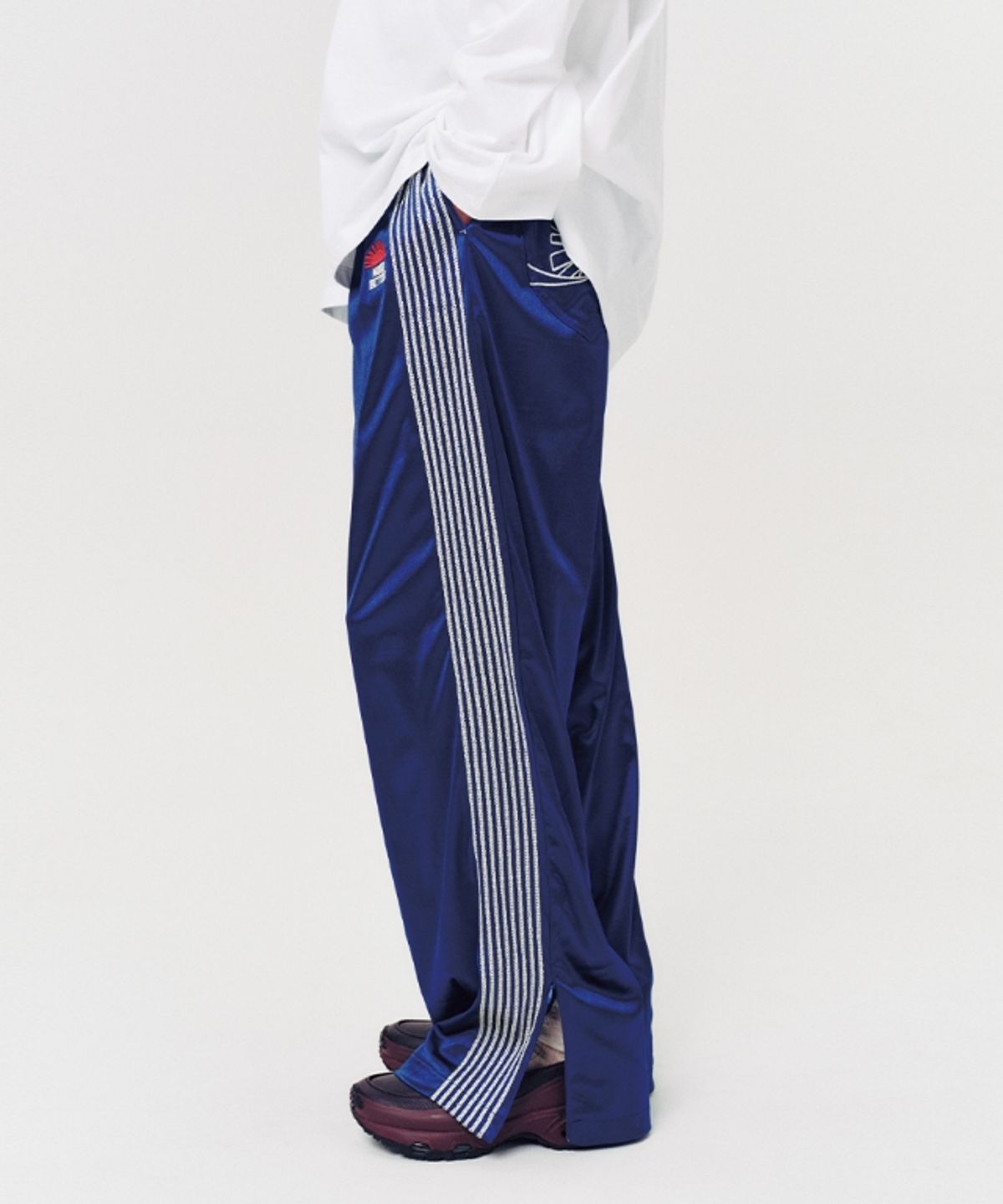 무드베러(MOODBETTER) SIDE LINE TRACK PANTS BLUE
