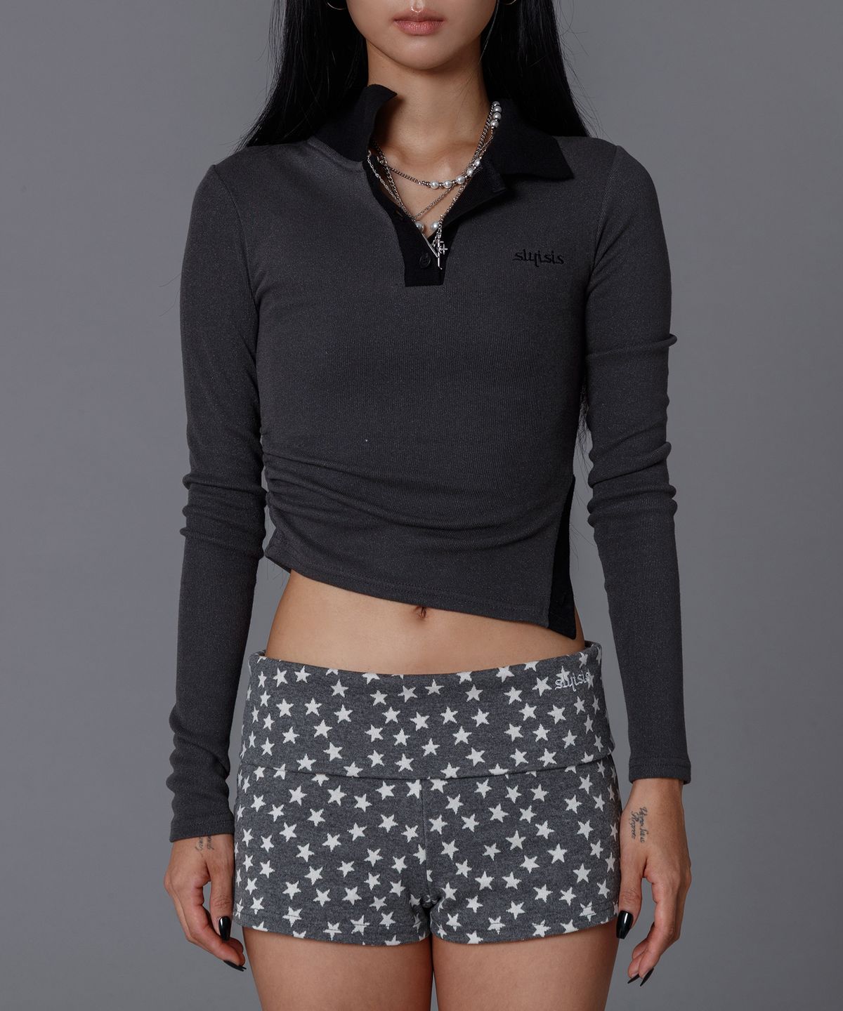 슬리시스(SLYISIS) Unbalance Slit Polo Top (Charcoal)