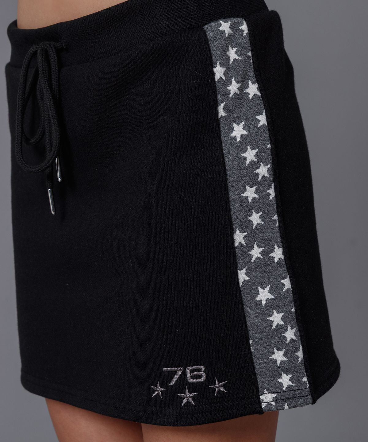슬리시스(SLYISIS) Star Line Sweat Skirt (Black)