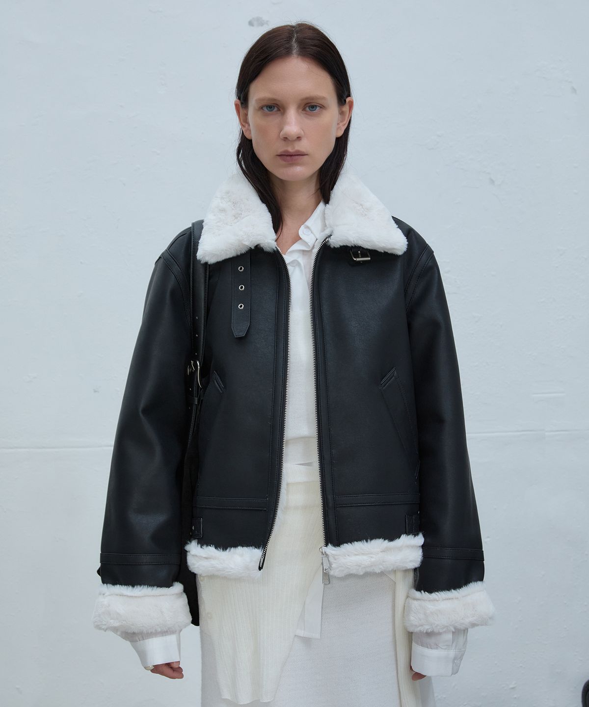 앤드로스(ANDROS) B-3 Shearling Jacket (Black/White)