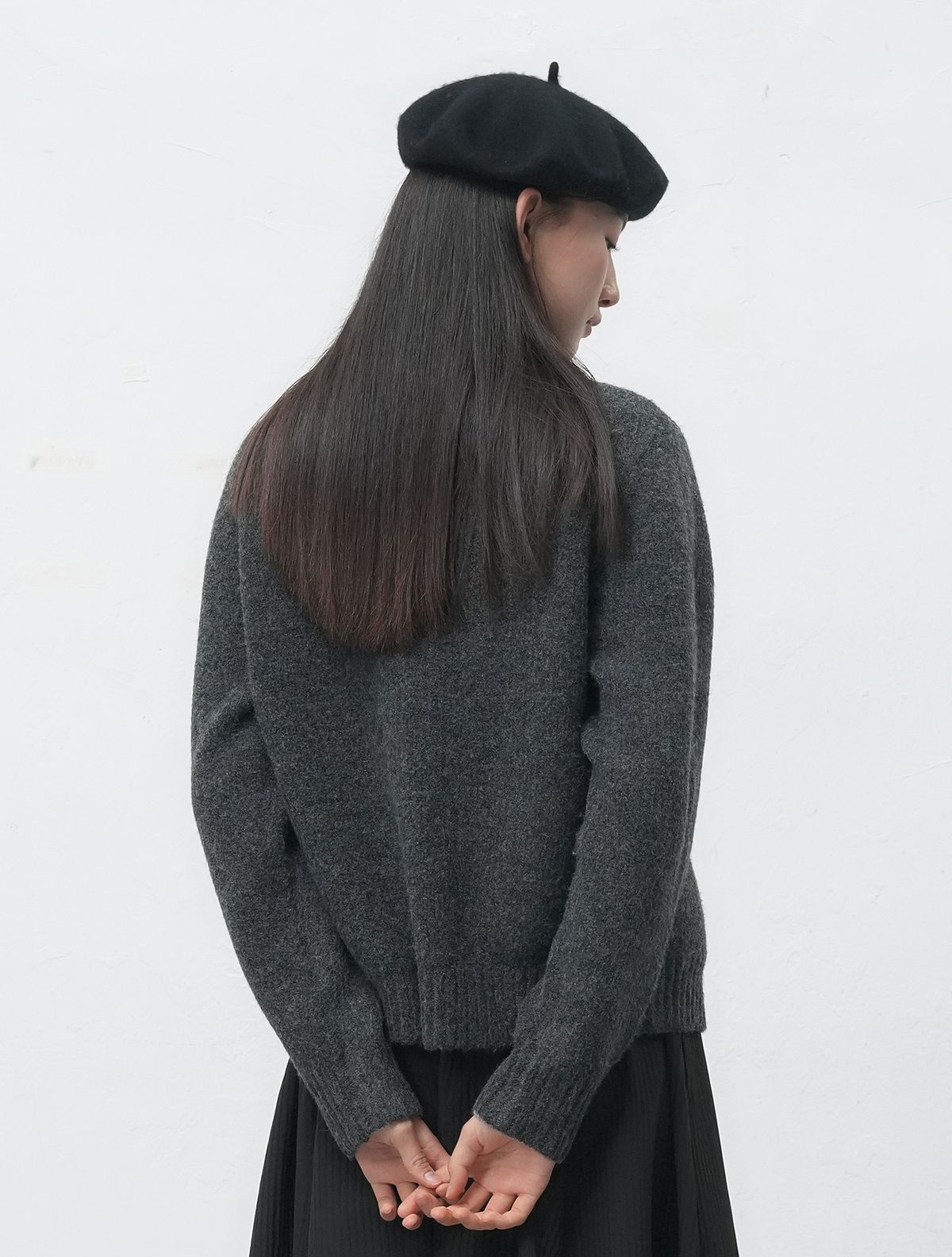 제너럴아이디어(GENERALIDEA) UNISEX 카우보이 크루넥 가디건 [CHARCOAL] / SBE4U04013