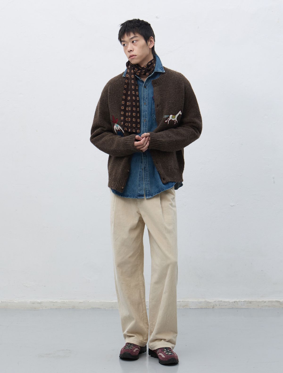 제너럴아이디어(GENERALIDEA) UNISEX 카우보이 크루넥 가디건 [BROWN] / SBE4U04013