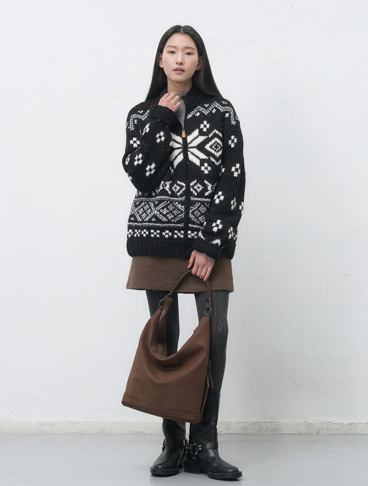 제너럴아이디어(GENERALIDEA) UNISEX 하이넥 노르딕 집업 가디건 [BLACK] / SBE4U04017