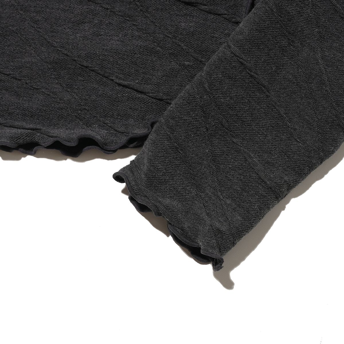 테레루(TERERU) Ruffle Line Long Sleeve Charcoal