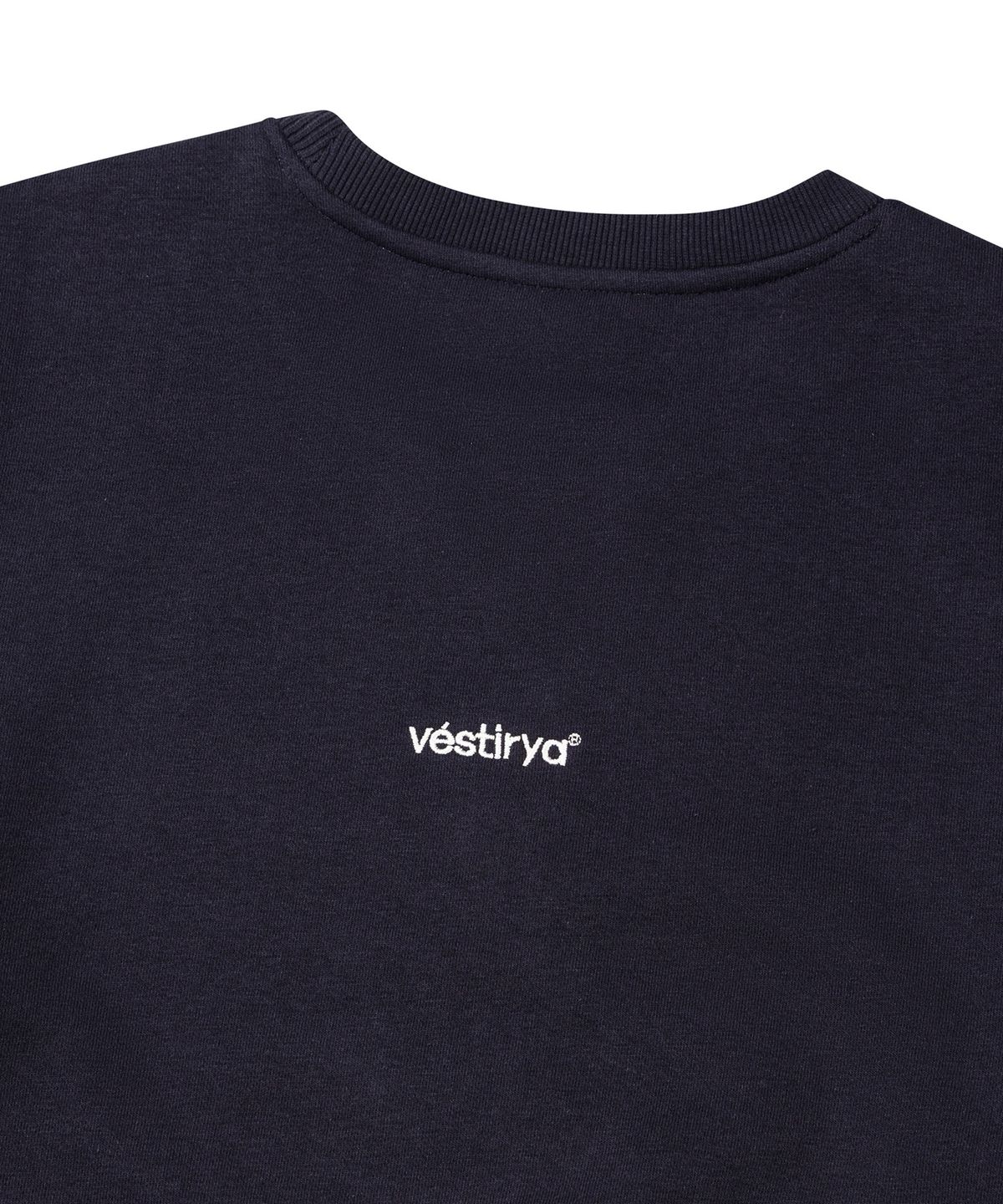 베스티리아(VESTIRYA) Dreamy Heart Crop Sweatshirts Navy