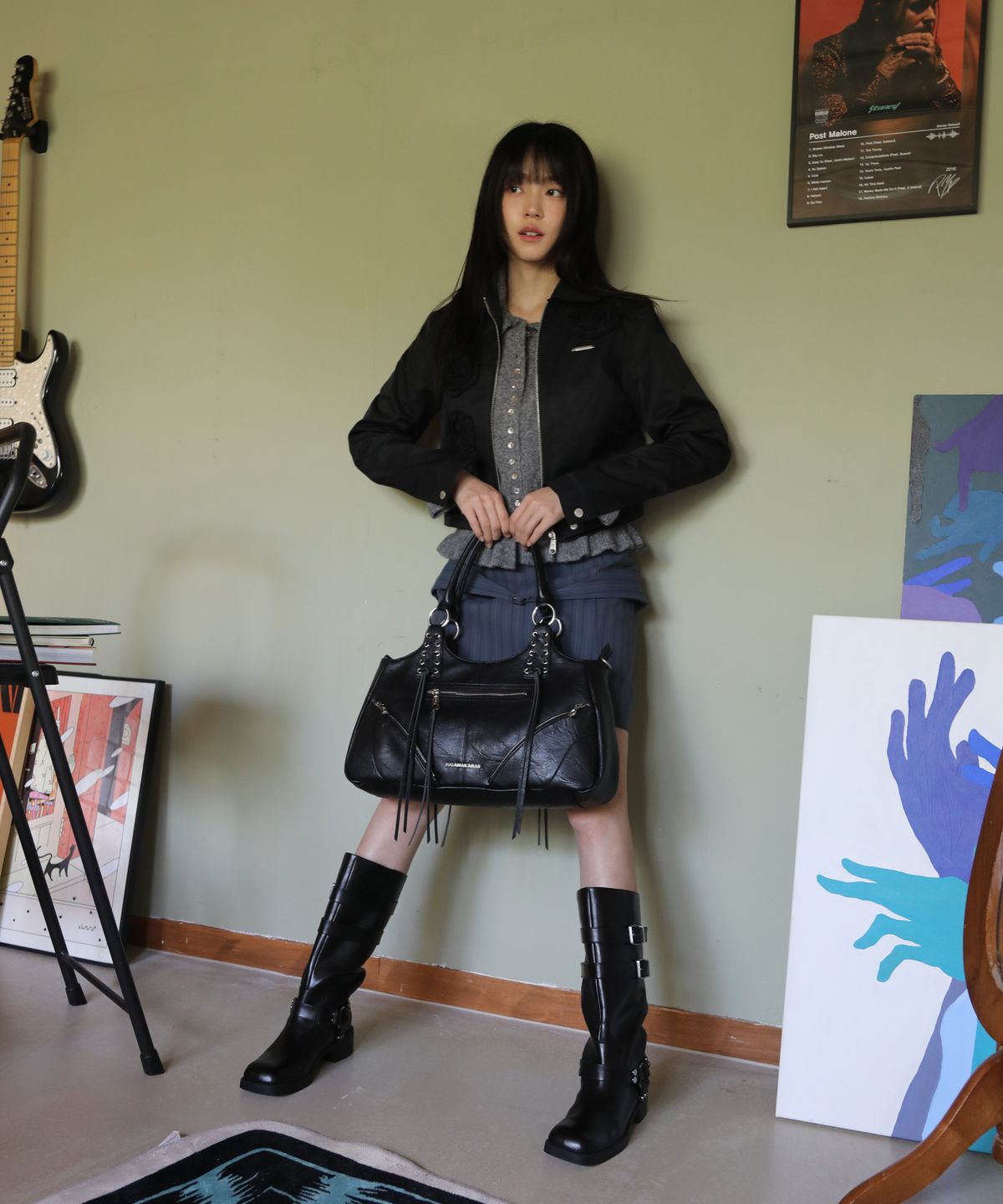 이우가마카라스(IUGAMAKARAS) Eyelet Leather Fringe Bag (Black)