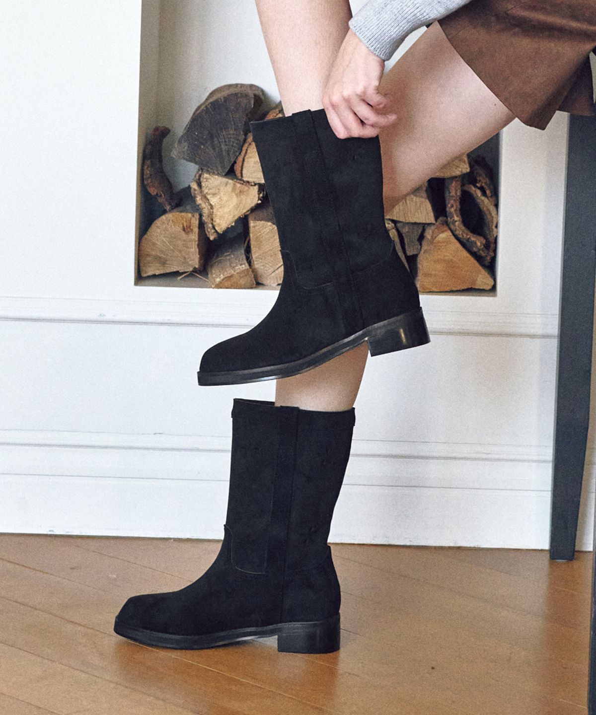 프리플라(FRI FLA) ljh5007 Flora Cutout Mid Boots - 2 Colors
