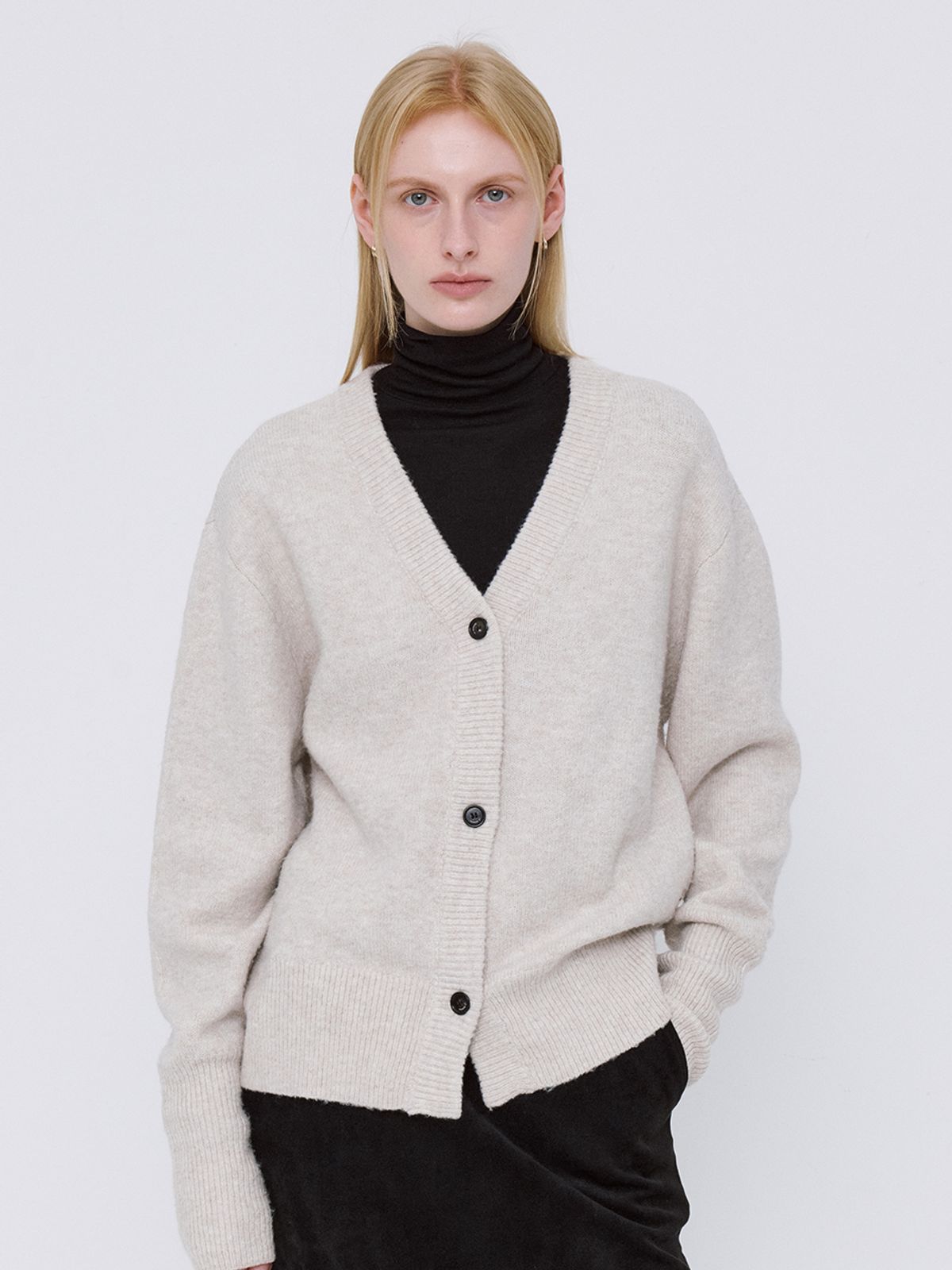 르세지엠(LESEIZEME) Soft Wool Knit Wrap Cardigan - Beige