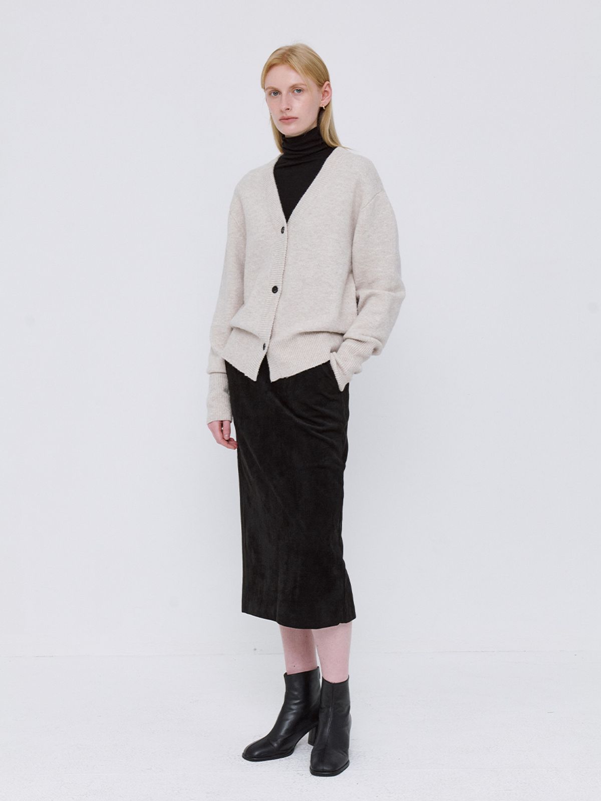 르세지엠(LESEIZEME) Soft Wool Knit Wrap Cardigan - Beige