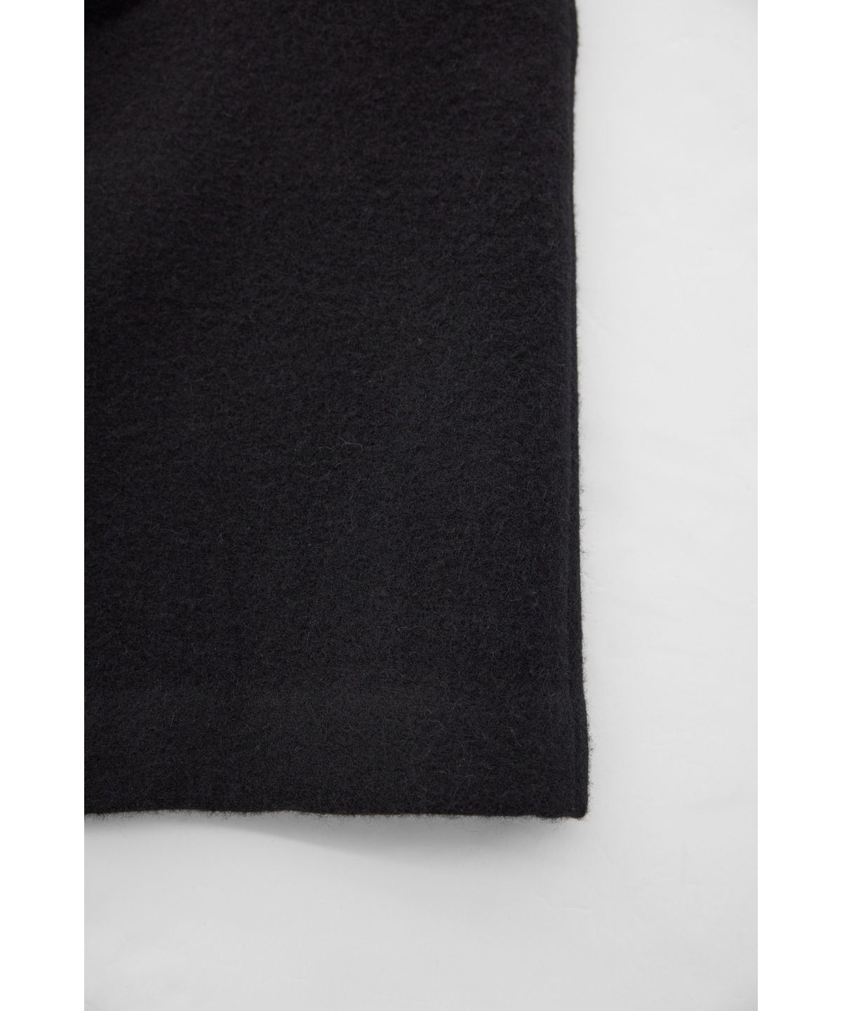 유스(YOUTH) Boiled Wool Half Pants - Black