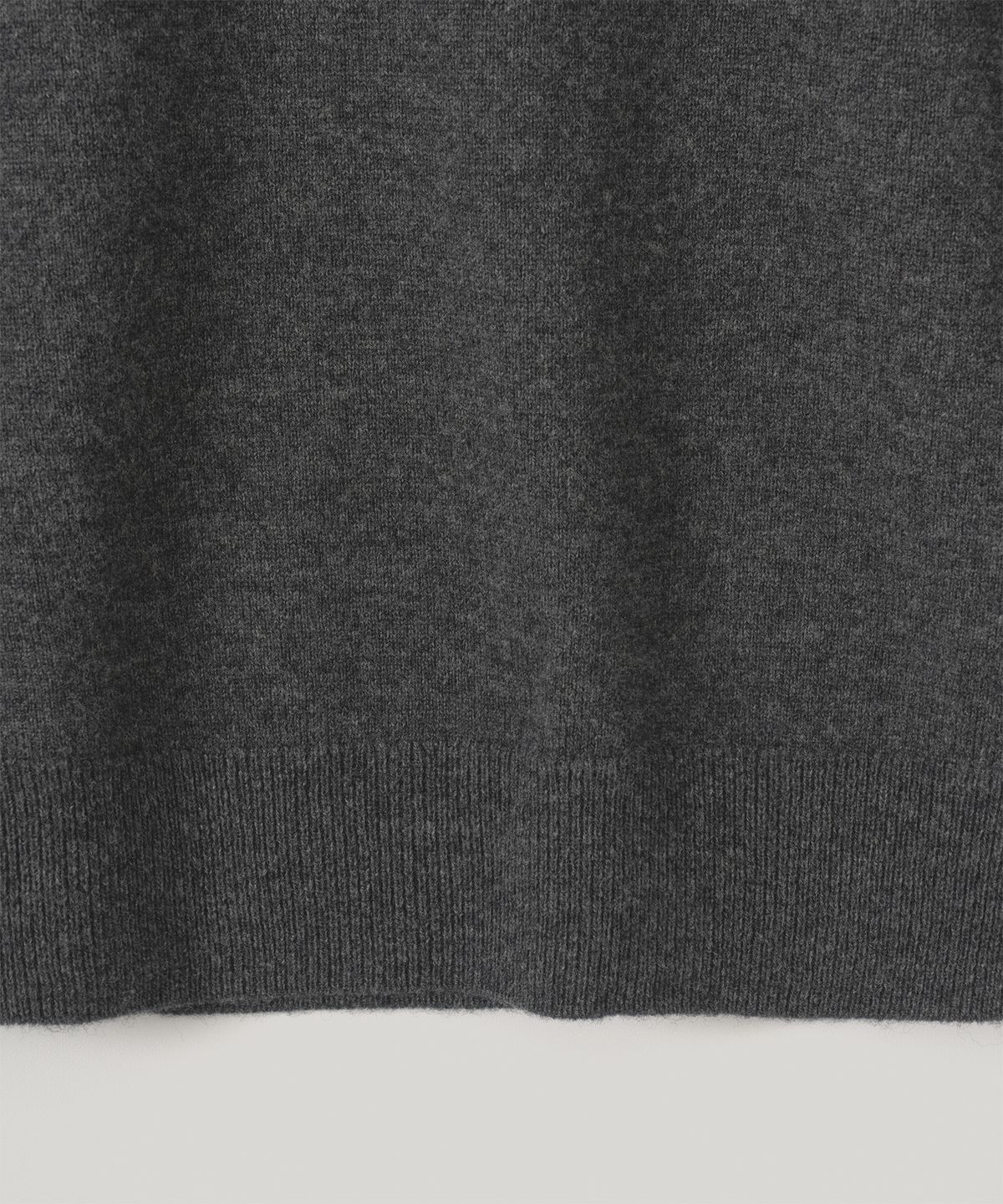 어나더 오피스(ANOTHER OFFICE) Ensemble Cashmere Knit (Charcoal)