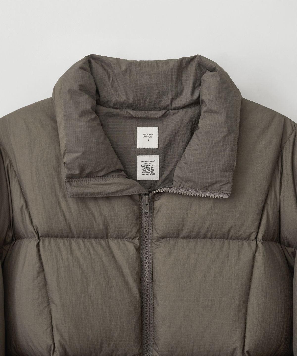 어나더 오피스(ANOTHER OFFICE) Cloudy Balloon Down Puffer Jacket (Basalt)