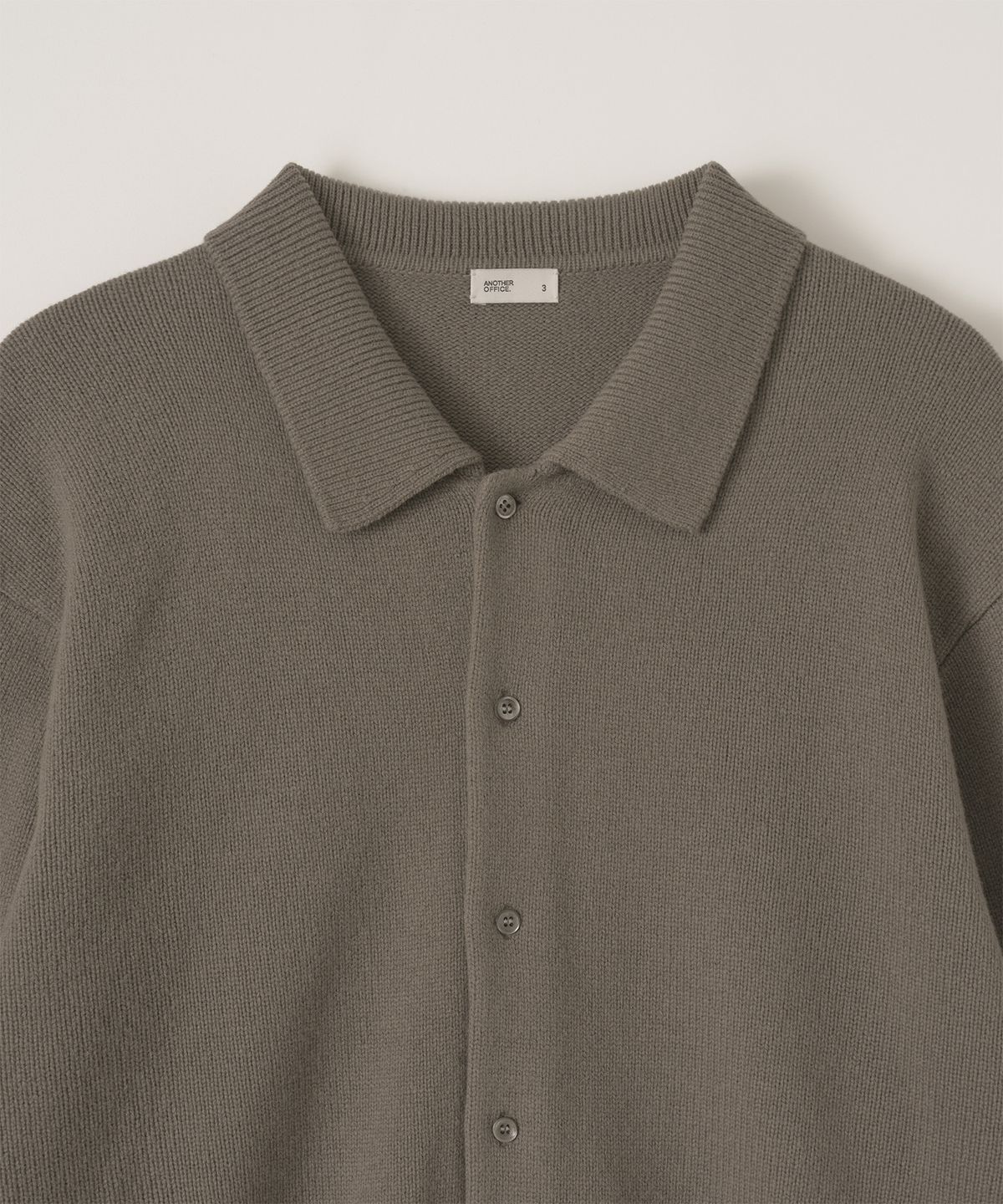 어나더 오피스(ANOTHER OFFICE) Scape Polo Wool Cardigan (Grey Oxide)