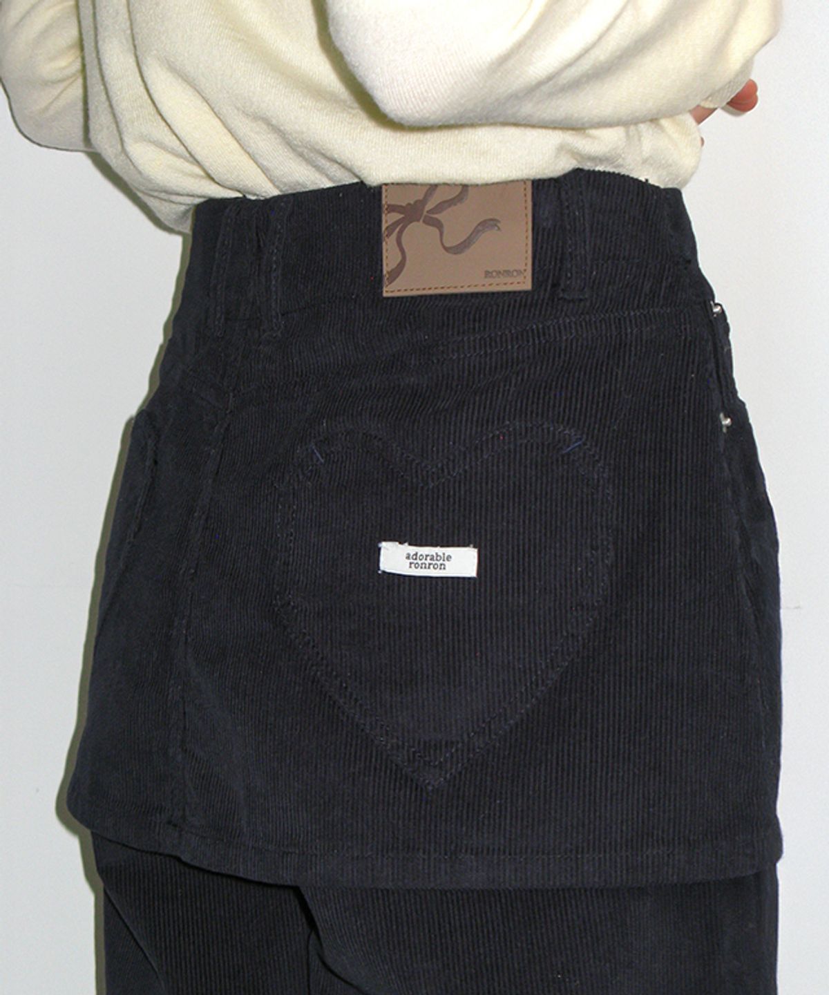 론론(RONRON) HEART POCKET CORDUROY SKIRT LAYERED PANTS NAVY