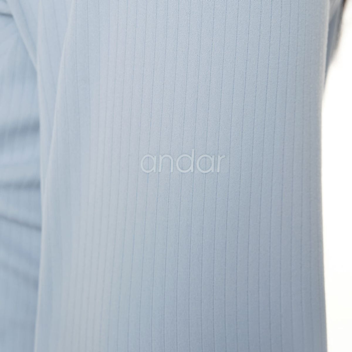안다르(ANDAR) 에어엘라 리브드 집업