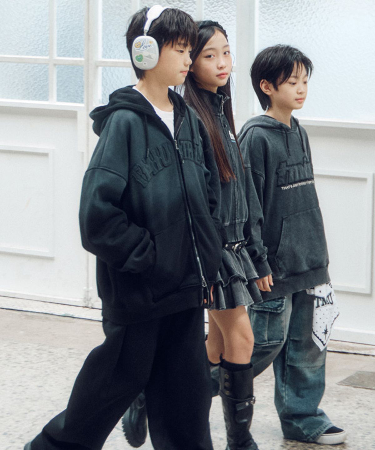 티미유(TMIU) 오버핏 후드 짚업