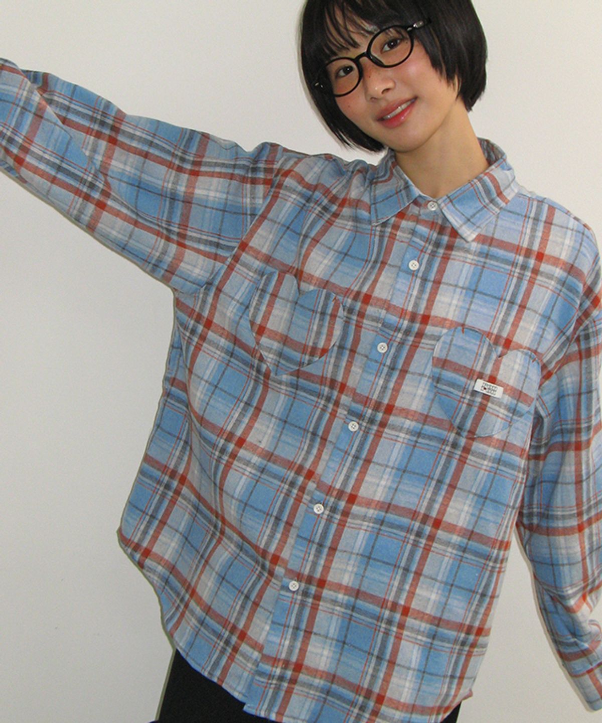 론론(RONRON) DOUBLE HEART POCKET CHECK SHIRT BLUE