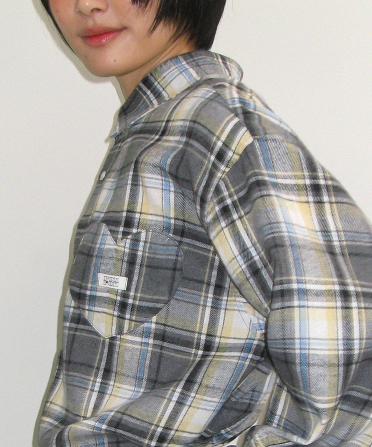 론론(RONRON) DOUBLE HEART POCKET CHECK SHIRT BLACK