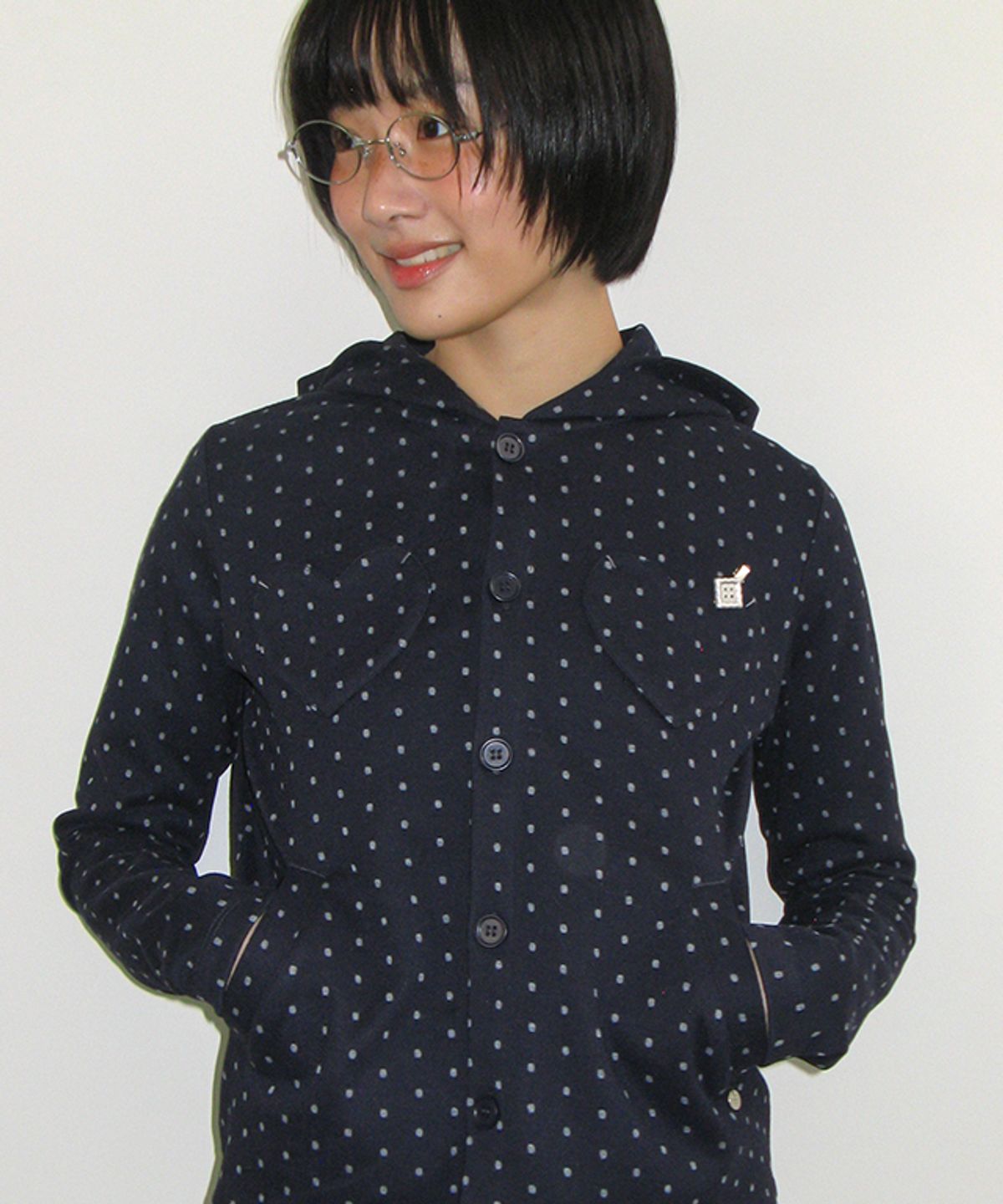 론론(RONRON) HEART POCKET DOT HOODED CARDIGAN NAVY