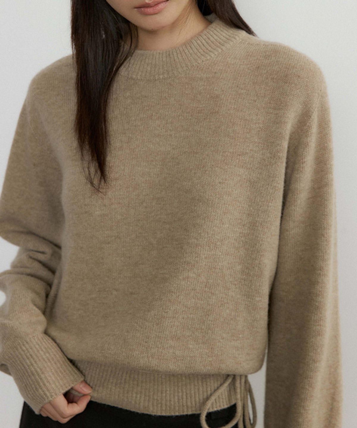링서울(LINGSEOUL) mock neck knit-beige
