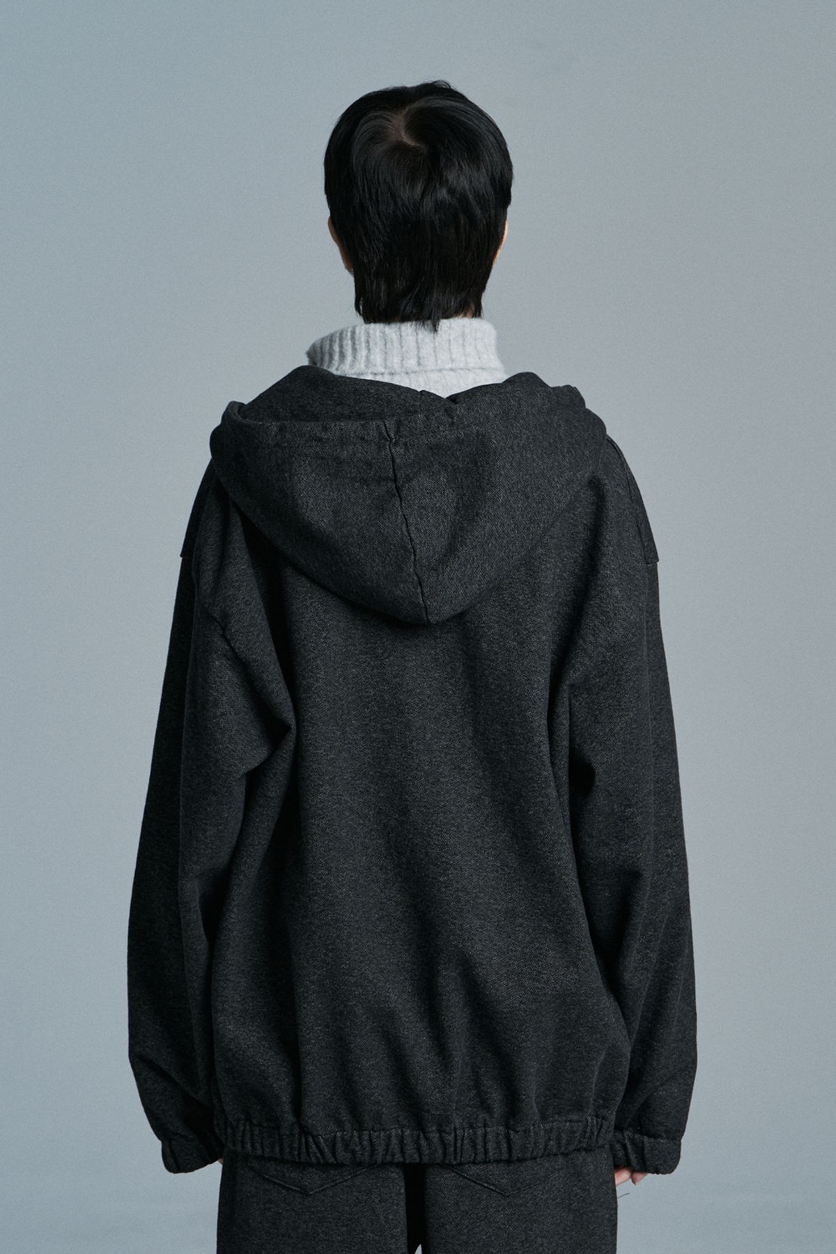 시너진(SYNERJYN) INDIGO OVERSIZED DENIM ZIP UP BLACK