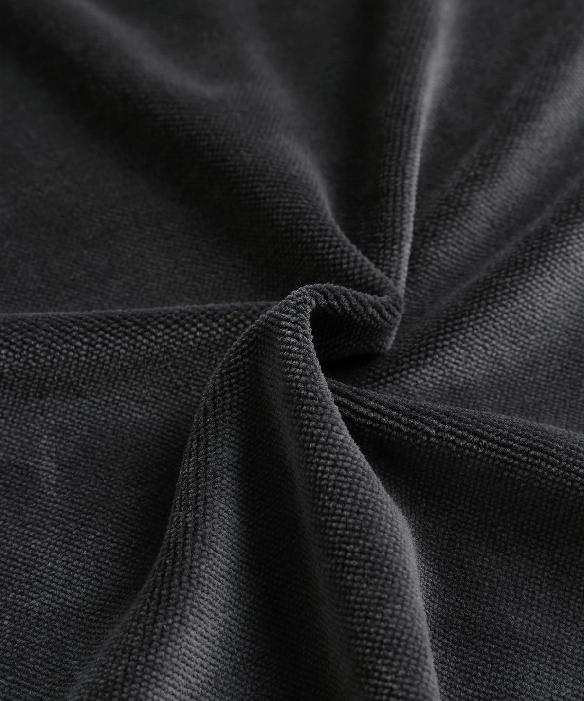 미나수(MENASOO) Applique Velour Sweatshirt_Charcoal