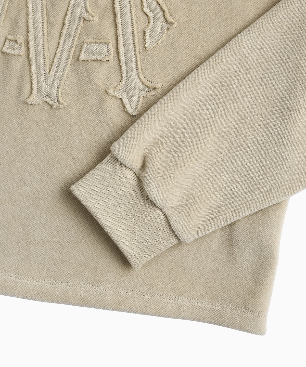 미나수(MENASOO) Applique Velour Sweatshirt_Beige