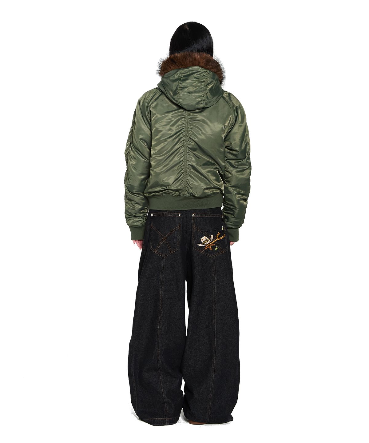 아캄(AAKAM) Knee Pin-Tuck Western Denim Pants (Black)