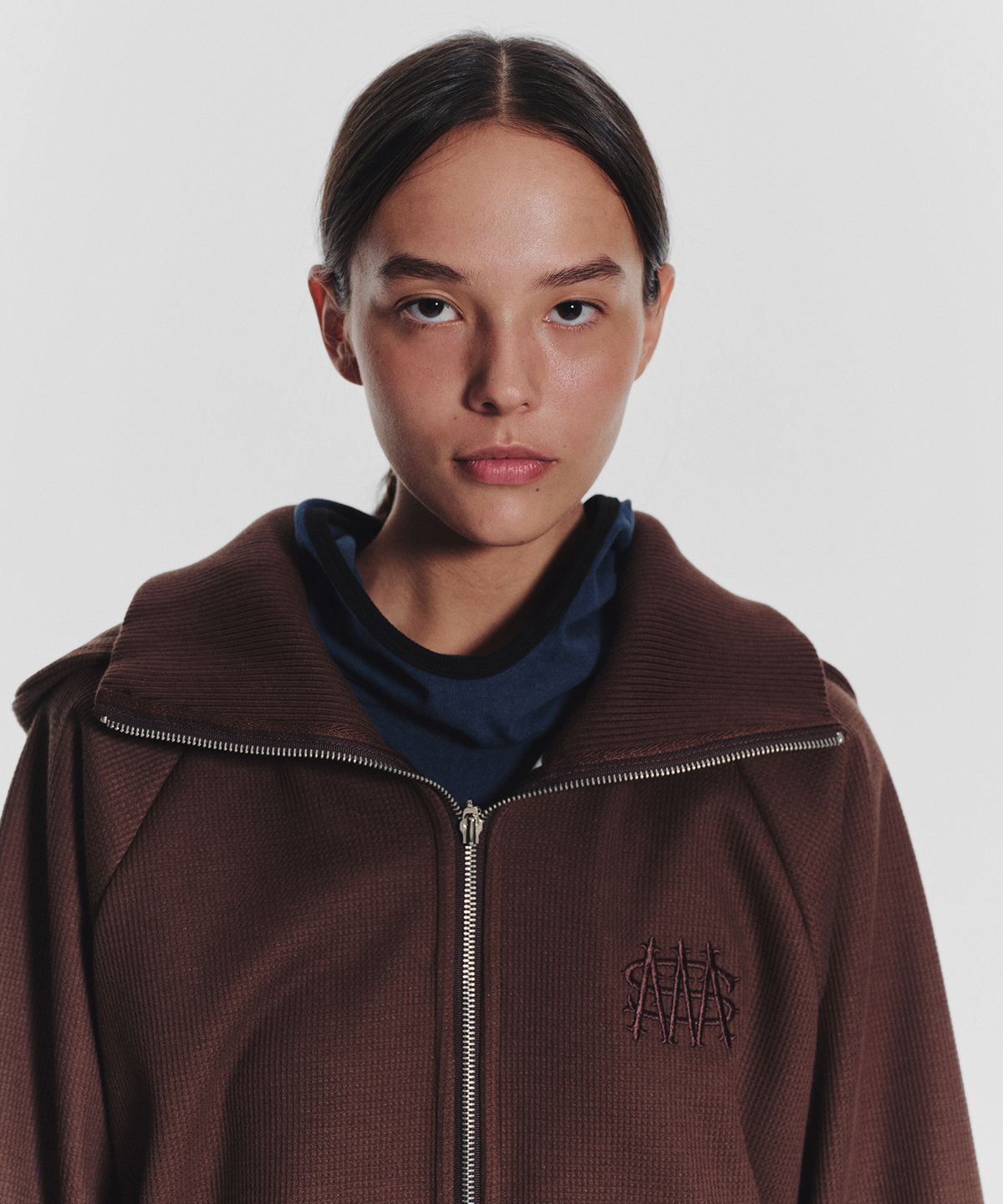 미나수(MENASOO) Waffle Mink Daily Hooded Zip Up_Brown