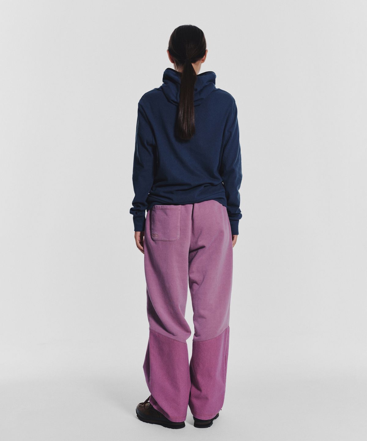 미나수(MENASOO) MNS Track Binding High Neck Hoodie_Deep Blue