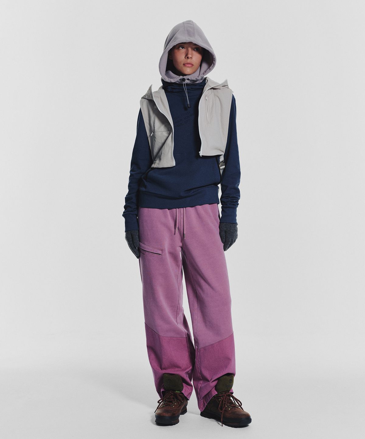 미나수(MENASOO) MNS Track Binding High Neck Hoodie_Deep Blue
