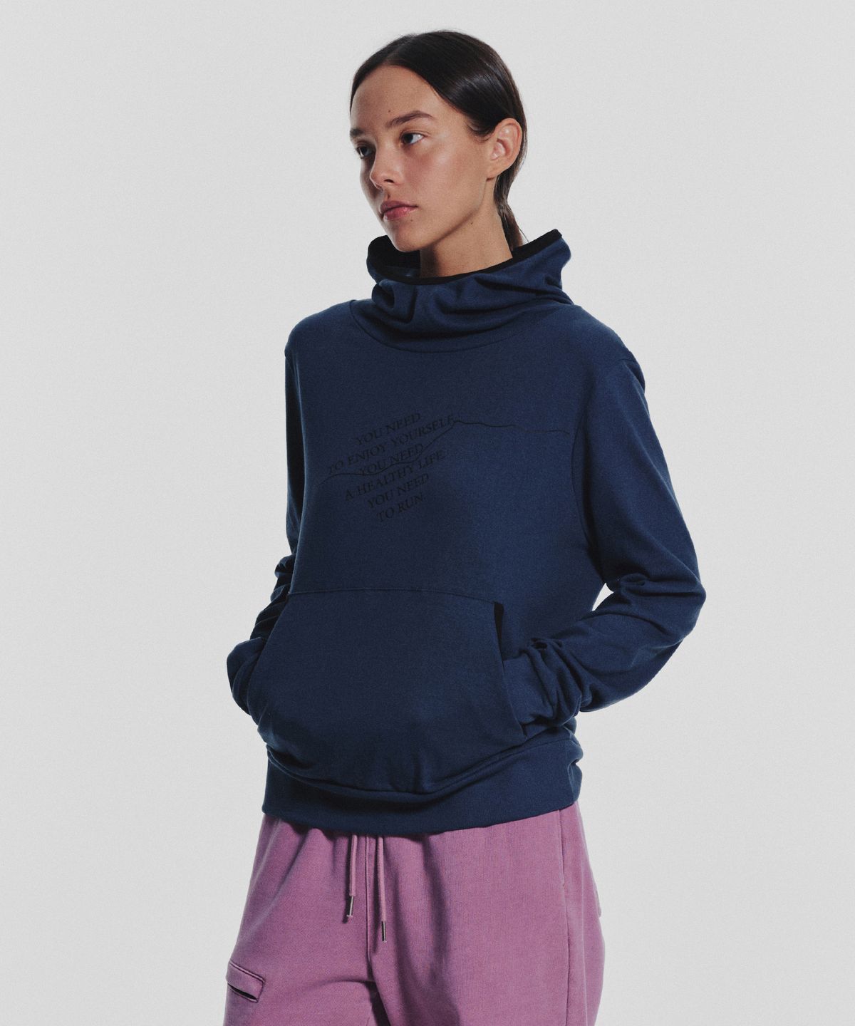미나수(MENASOO) MNS Track Binding High Neck Hoodie_Deep Blue