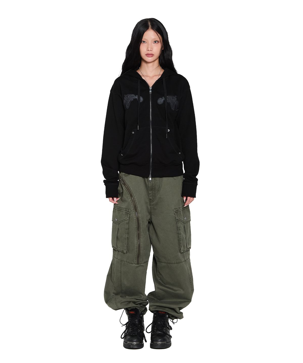 아캄(AAKAM) Oblique Zippered Cargo Pants (Khaki)
