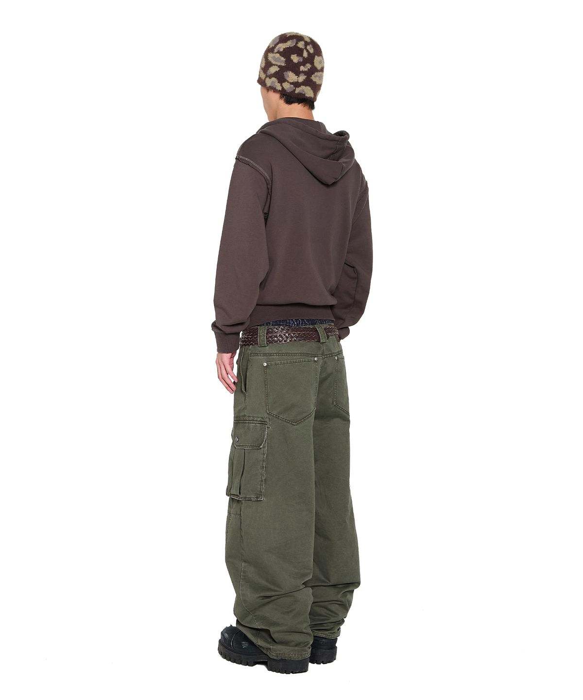 아캄(AAKAM) Oblique Zippered Cargo Pants (Khaki)