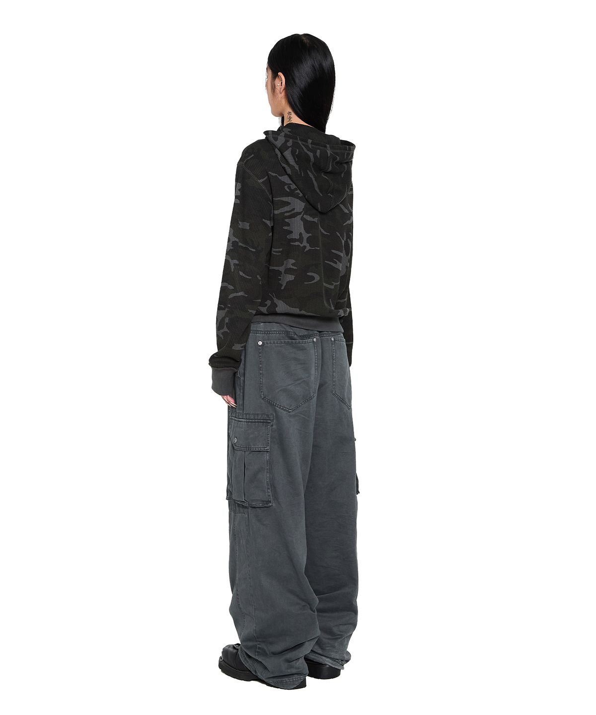 아캄(AAKAM) Oblique Zippered Cargo Pants (Dark Gray)