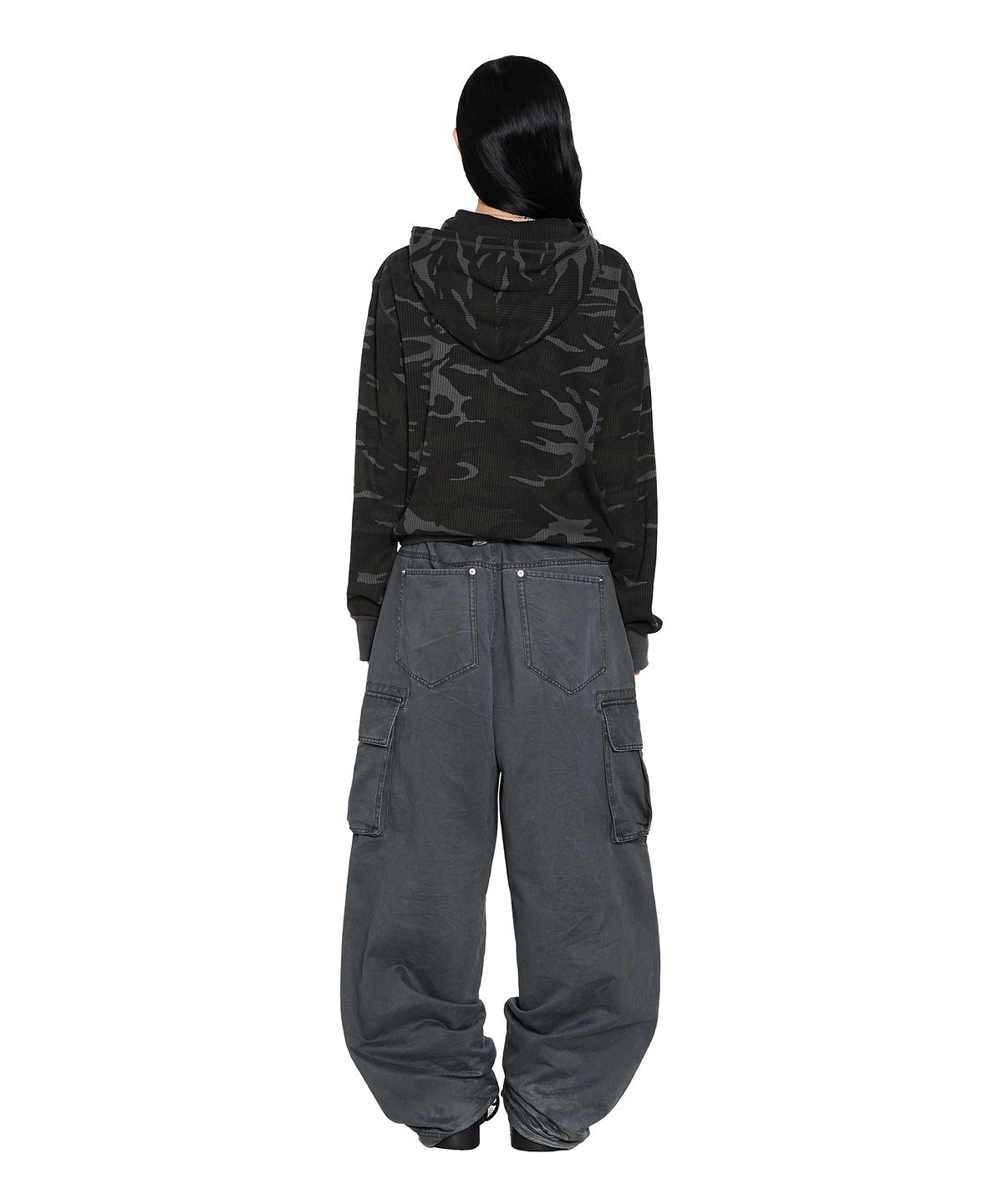 아캄(AAKAM) Oblique Zippered Cargo Pants (Dark Gray)