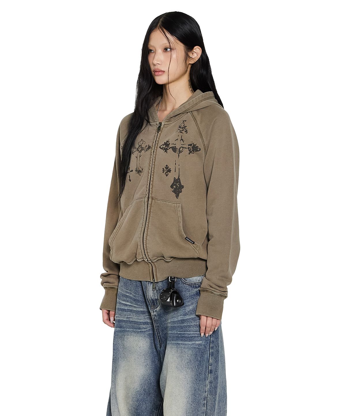 아캄(AAKAM) Pigment Dyed Cross Zip-Up Hoodie (Brown)