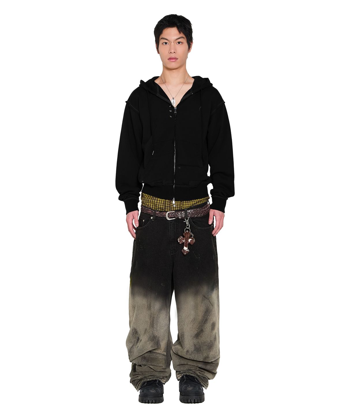 아캄(AAKAM) Eyelet Damaged Zip-Up Hoodie (Black)