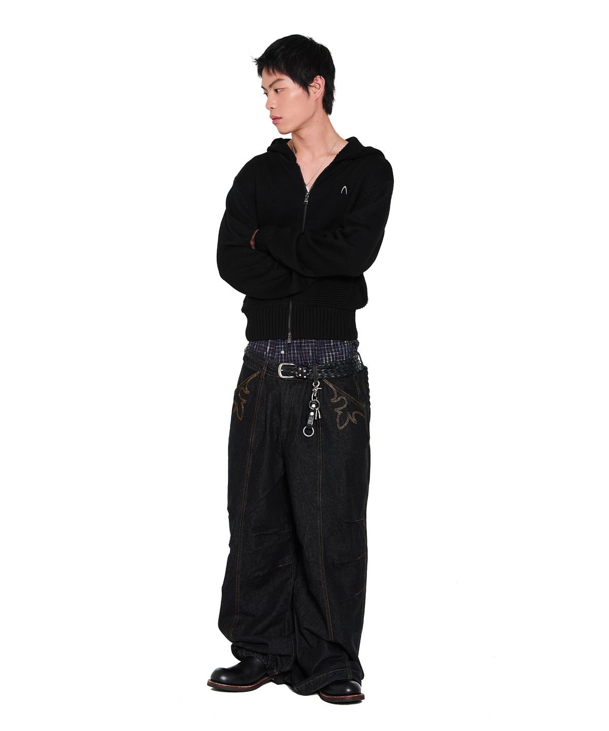 아캄(AAKAM) Structure Contrast Knitted Zip-Up Hoodie (Black)