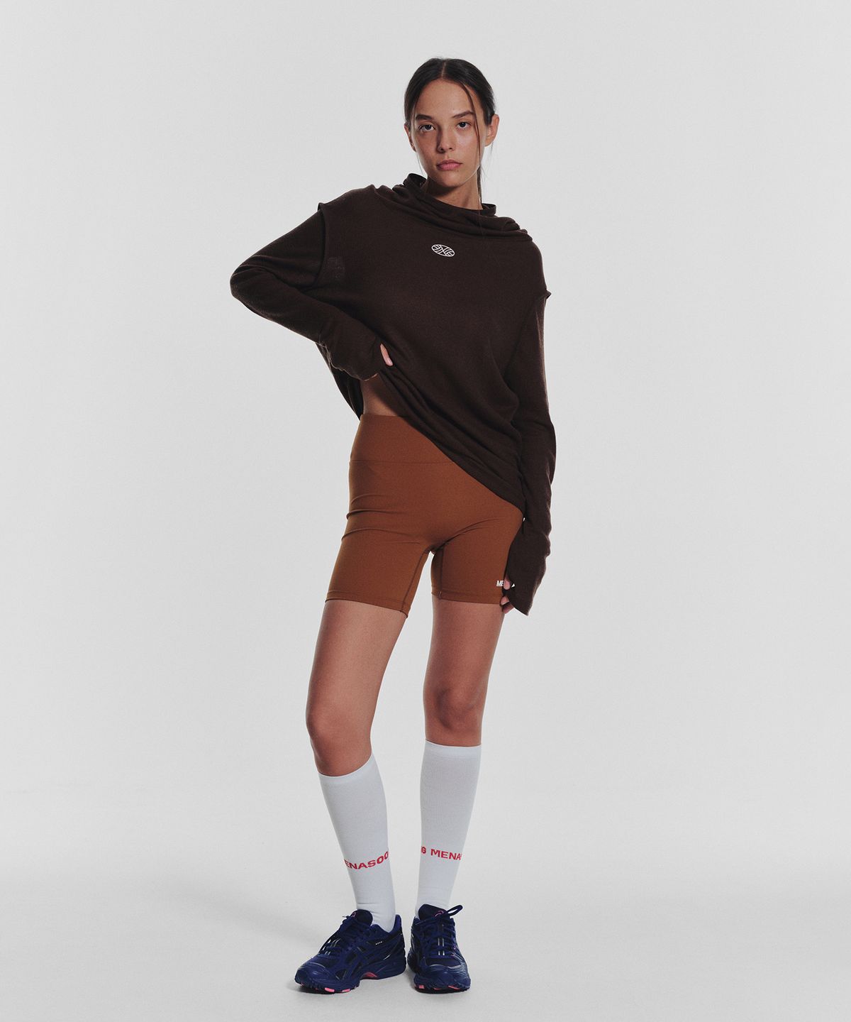 미나수(MENASOO) Wool High Neck Waffle Hoodie_Brown