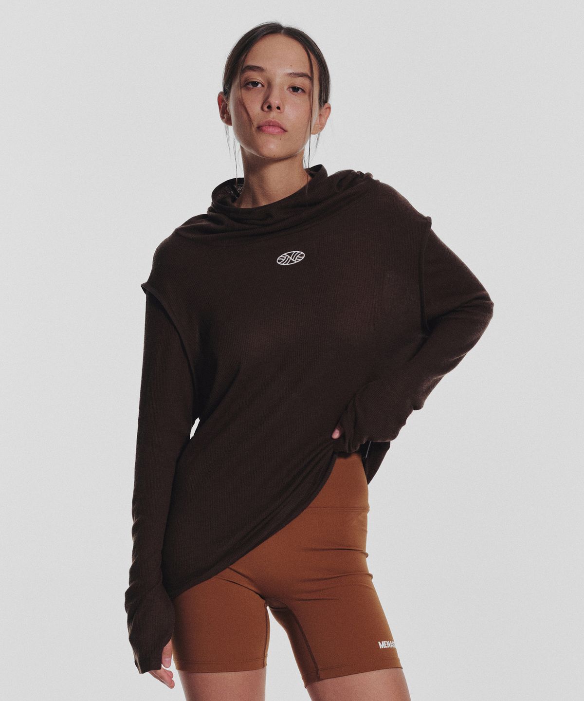 미나수(MENASOO) Wool High Neck Waffle Hoodie_Brown