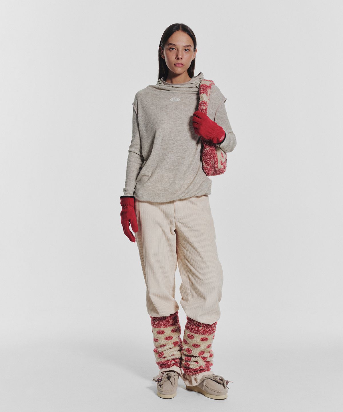 미나수(MENASOO) Wool High Neck Waffle Hoodie_Oatmeal