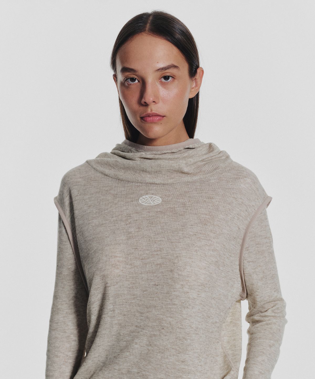 미나수(MENASOO) Wool High Neck Waffle Hoodie_Oatmeal