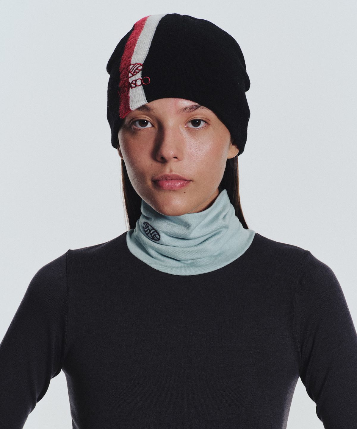 미나수(MENASOO) Track Warmer Color Turtleneck T Shirt_Charcoal