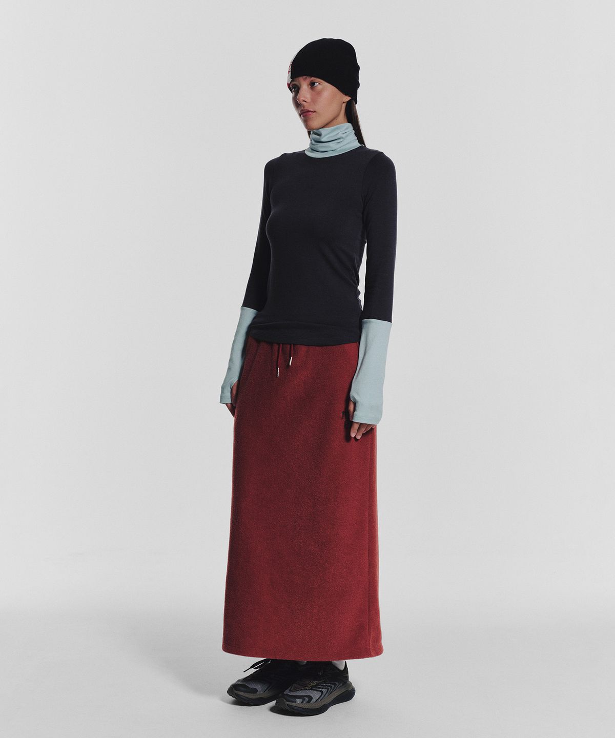 미나수(MENASOO) Track Warmer Color Turtleneck T Shirt_Charcoal